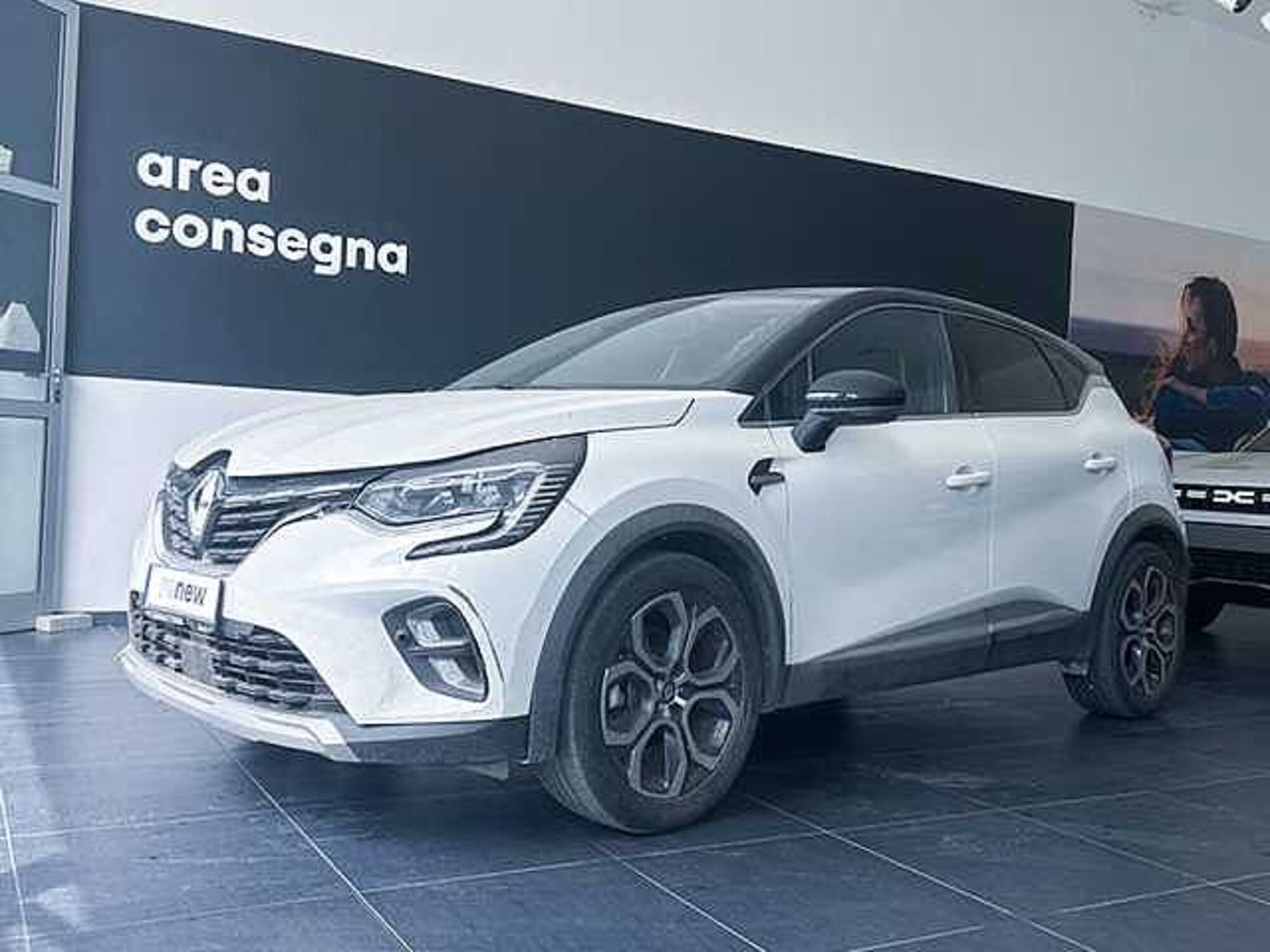 Renault Captur Full Hybrid E-Tech 145 CV Intens  del 2021 usata a Rende