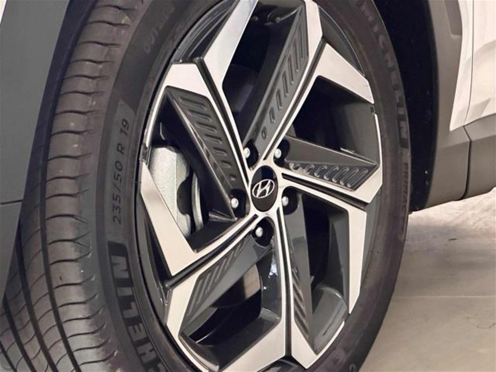Hyundai Tucson 1.6 hev Exellence 2wd auto nuova a Bassano del Grappa (4)