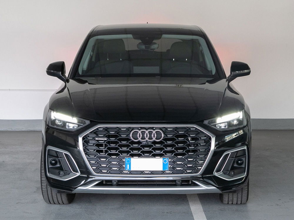 Audi Q5 Sportback 40 TFSI quattro S tronic Identity Black del 2023 usata a Catania (2)