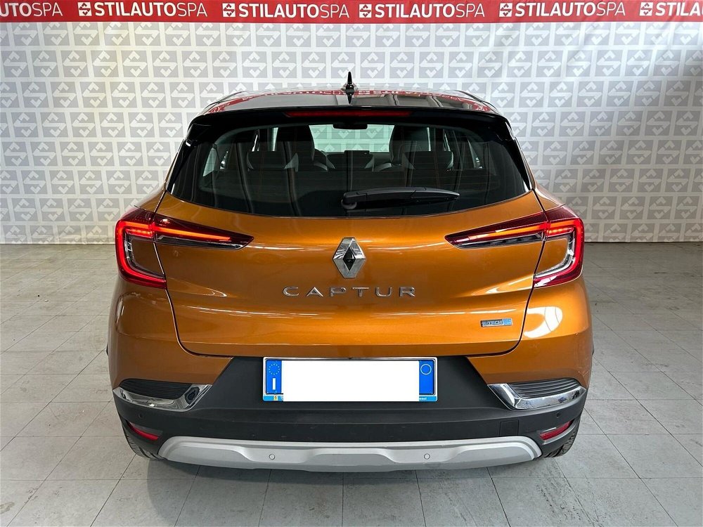 Renault Captur Plug-in Hybrid E-Tech 160 CV Intens  del 2020 usata a Prato (5)