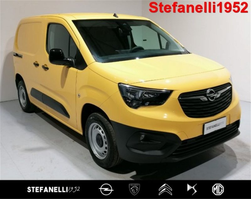 Opel Combo Furgone Cargo 1.2 Benzina 110CV S&S PC 650kg Edition  nuova a Bologna