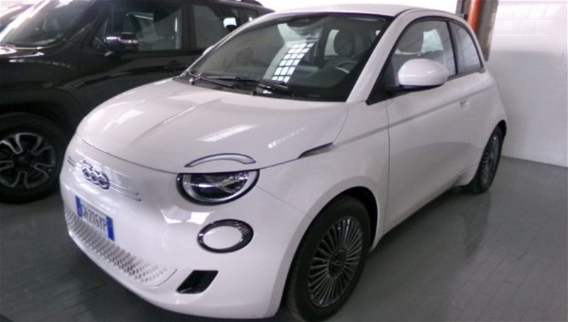 Fiat 500e Icon Berlina 42 kWh  del 2022 usata a Cesena