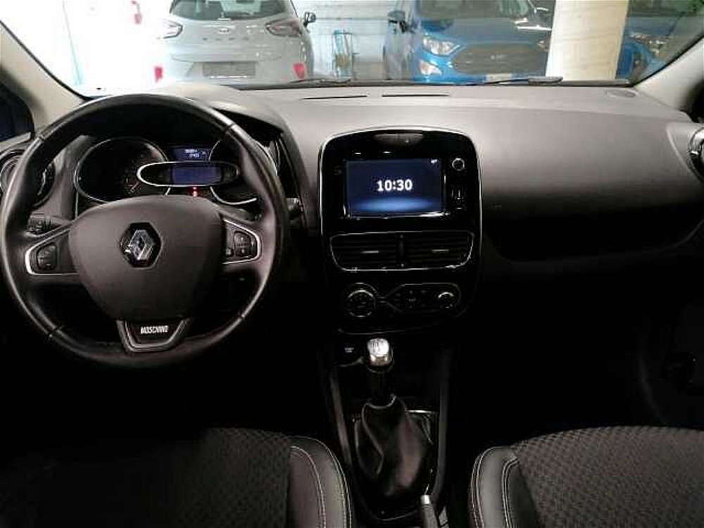 Renault Clio dCi 8V 90 CV 5 porte Moschino Life del 2019 usata a Bareggio (5)