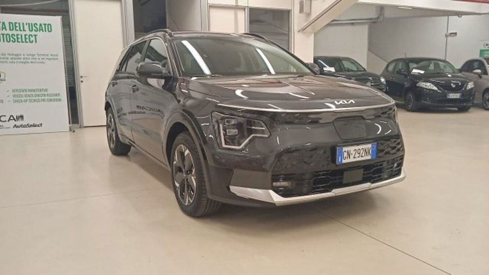 Kia e-Niro 64 kWh Evolution nuova a Torino