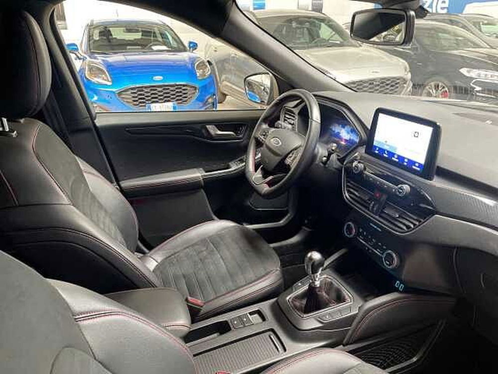 Ford Kuga usata a Milano (8)