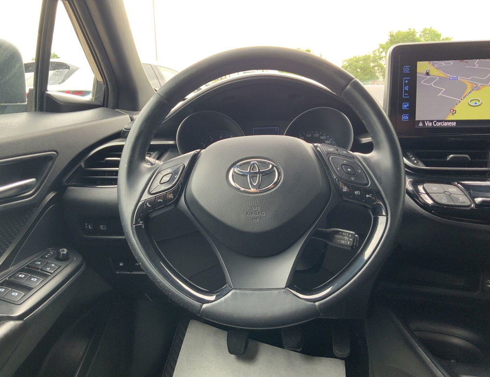 Toyota Toyota C-HR usata a Perugia (10)