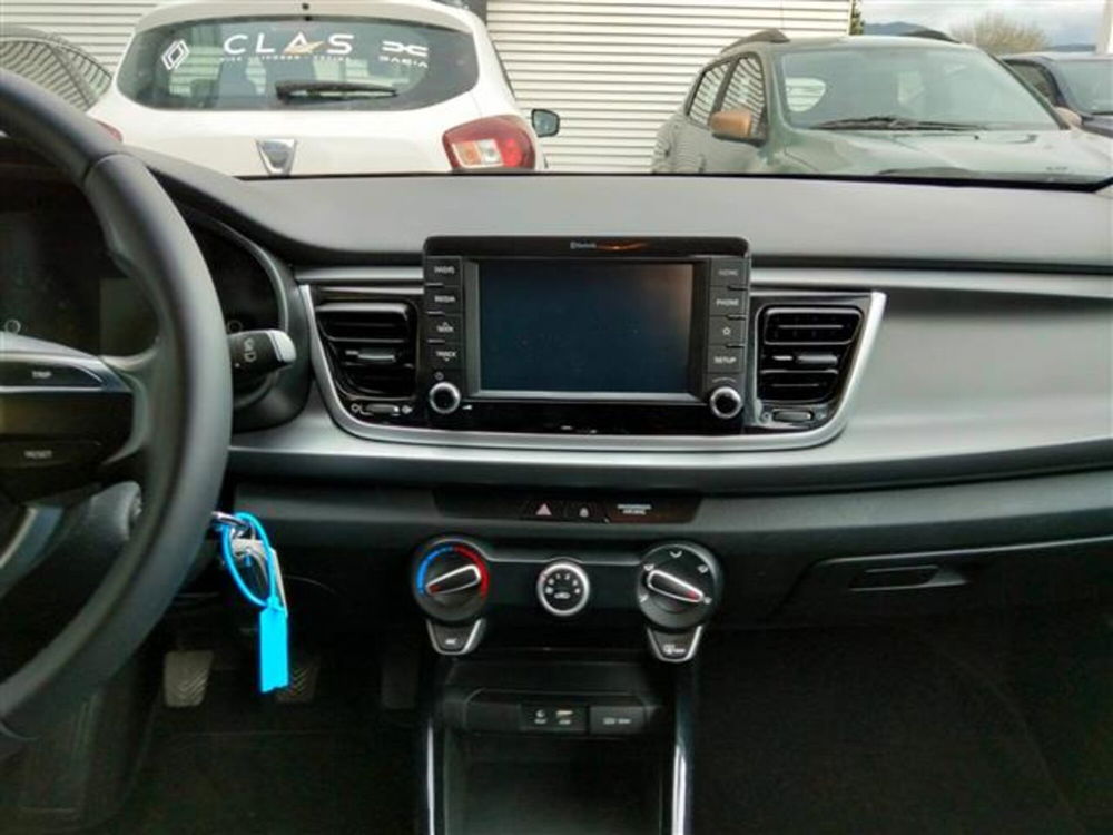 Kia Rio usata a Livorno (14)