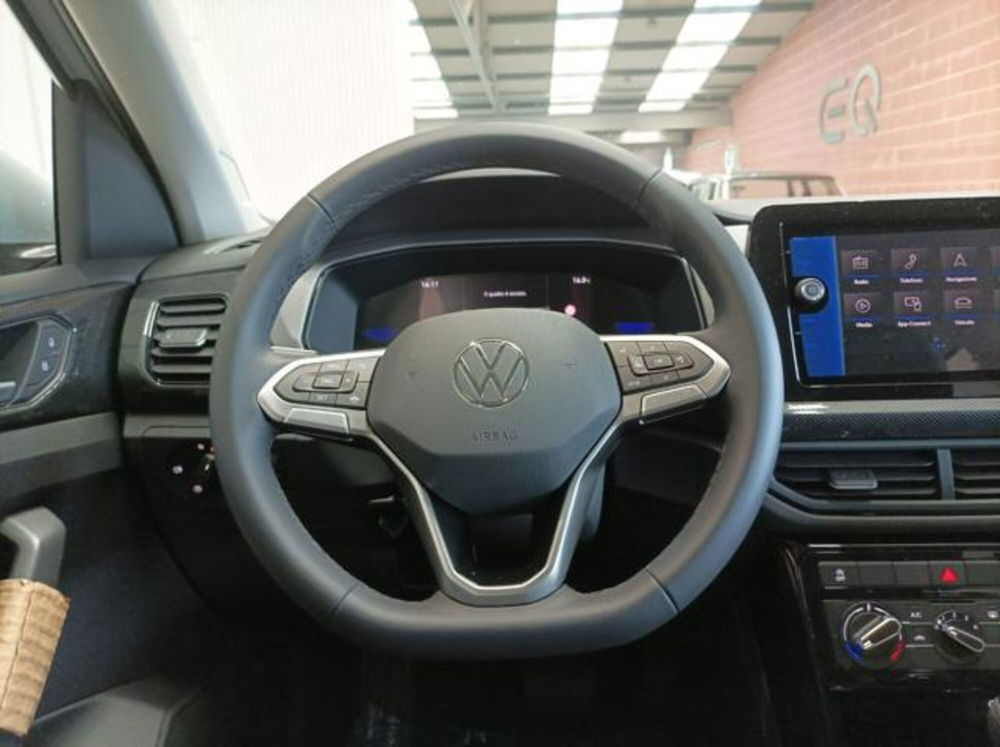 Volkswagen T-Cross nuova a Milano (19)