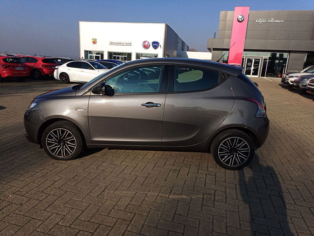 Lancia Ypsilon usata a Alessandria (10)