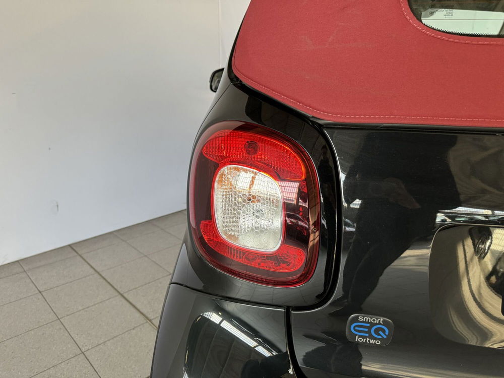 smart Fortwo Cabrio usata a Milano (18)