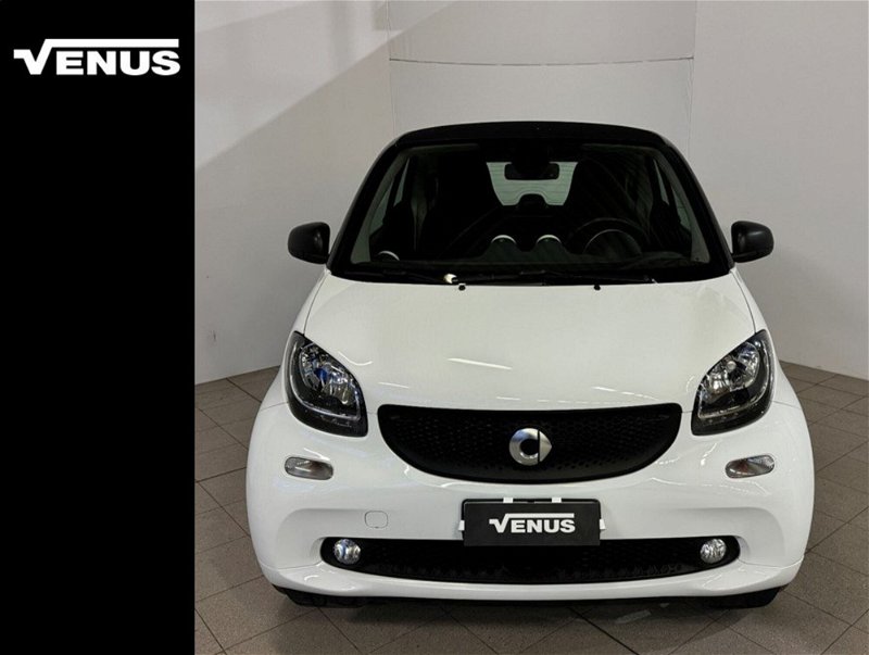 smart fortwo 70 1.0 twinamic Youngster my 14 del 2019 usata a Milano