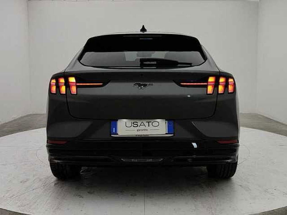 Ford Mustang Mach-E Extended 294CV Premium  del 2023 usata a Ragusa (5)