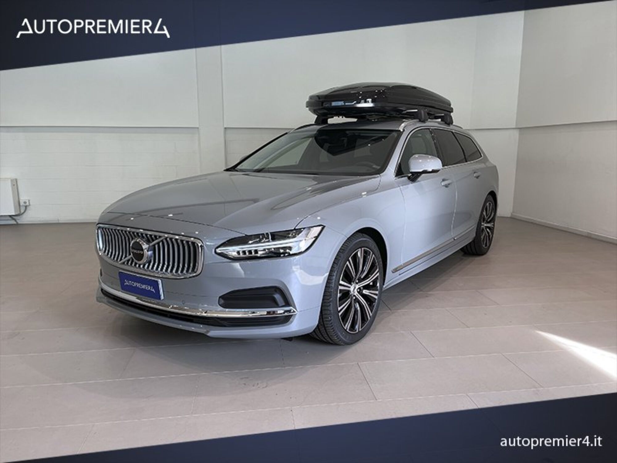 Volvo V90 B4 (d) AWD automatico Core del 2023 usata a Como