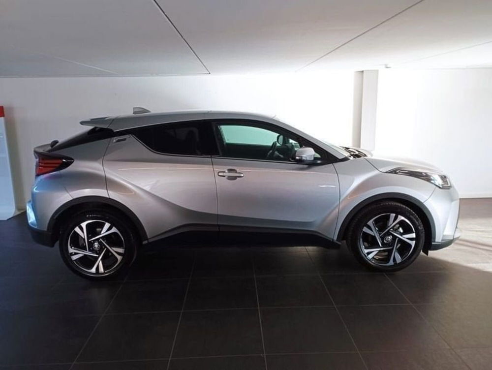 Toyota Toyota C-HR usata a Vicenza (15)