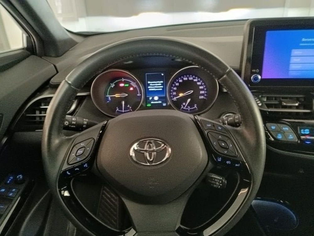 Toyota Toyota C-HR usata a Vicenza (9)