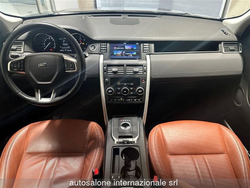 Land Rover Discovery Sport 2.0 TD4 150 CV SE  del 2019 usata a Varese (4)