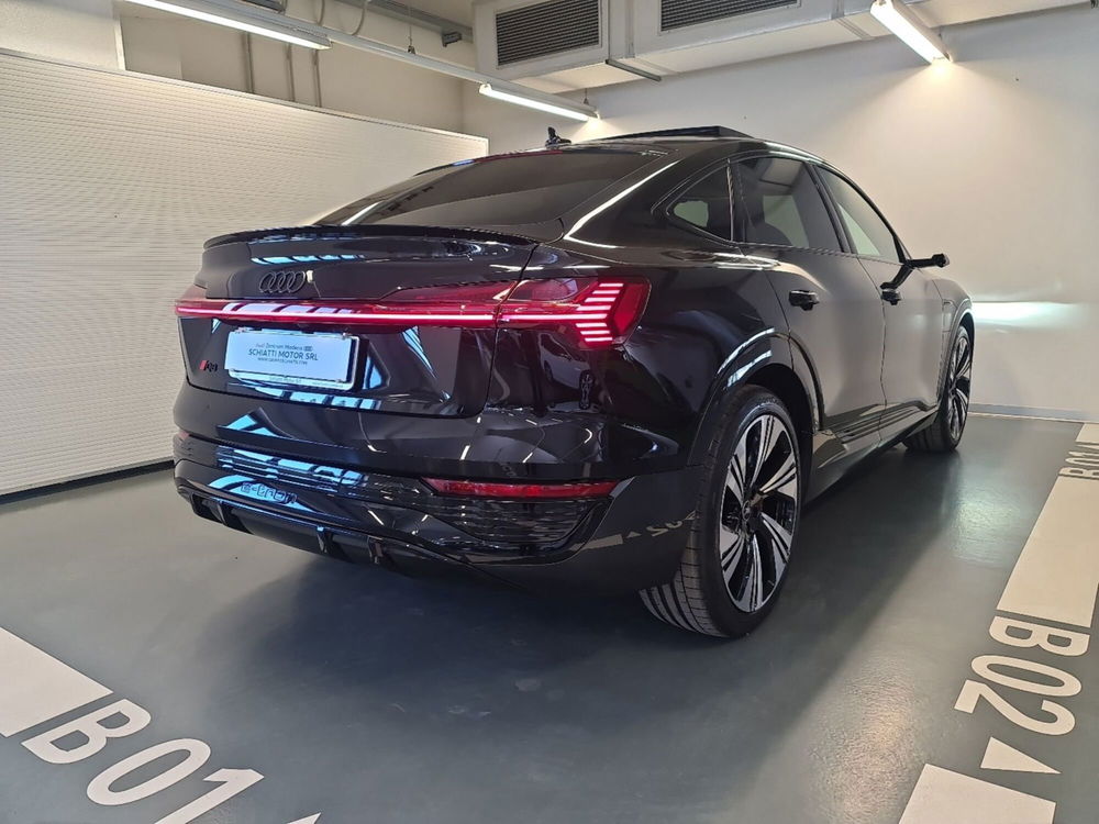 Audi Q8 Sportback Q8 e-tron 55 quattro S line edition nuova a Modena (4)