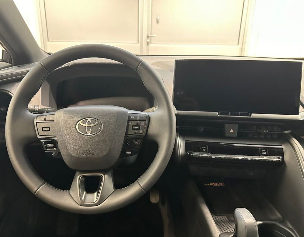 Toyota Toyota C-HR nuova a Ferrara (8)