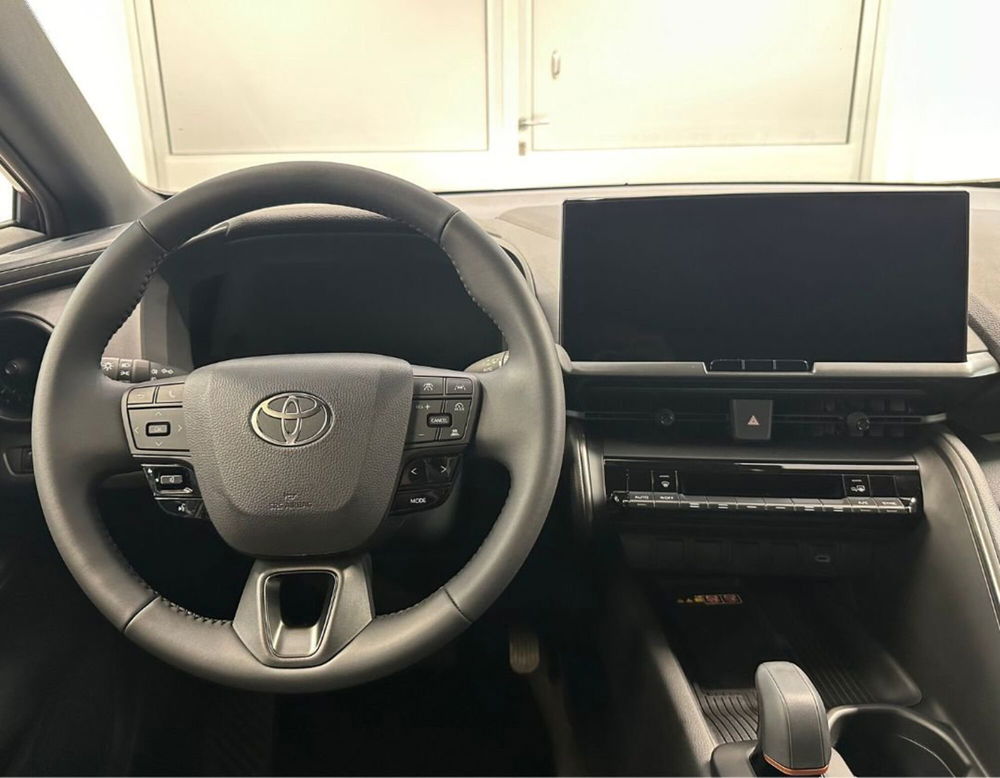 Toyota Toyota C-HR nuova a Ferrara (8)