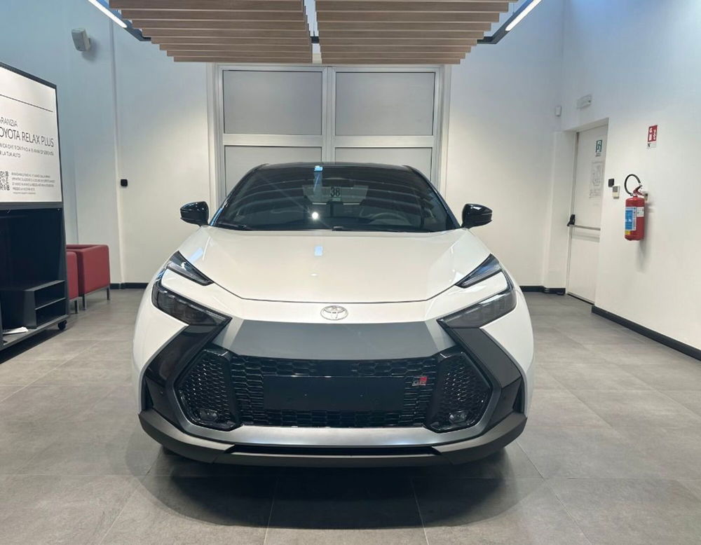 Toyota Toyota C-HR 2.0 HV AWD GR Sport nuova a Ferrara (3)