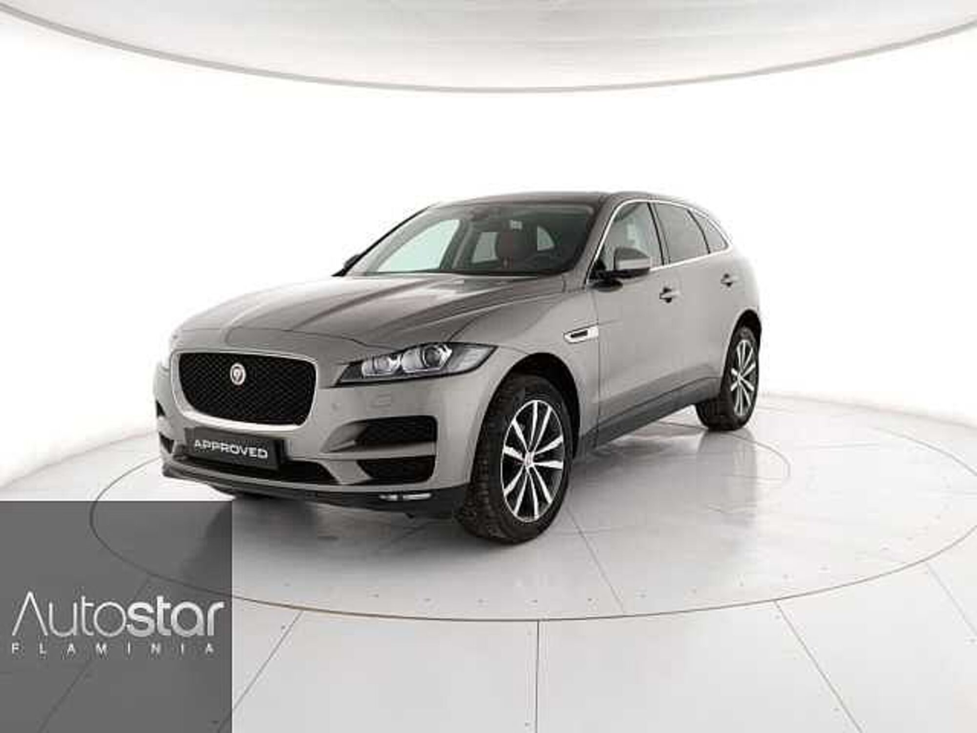 Jaguar F-Pace 2.0 D 240 CV AWD aut. Portfolio  del 2018 usata a Roma