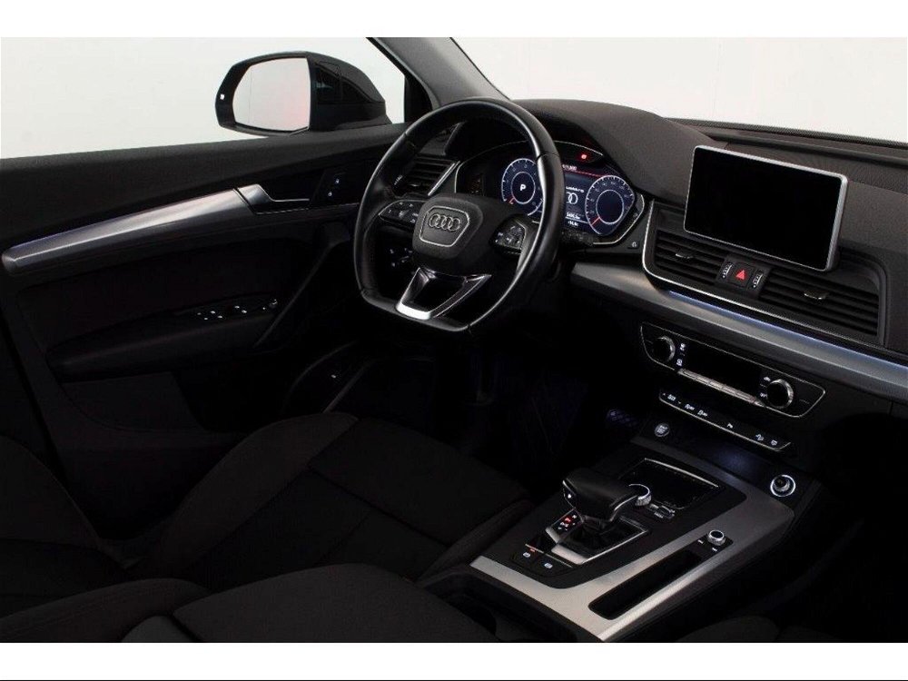 Audi Q5 2.0 TDI 190 CV quattro S tronic Business Design del 2019 usata a Paruzzaro (4)