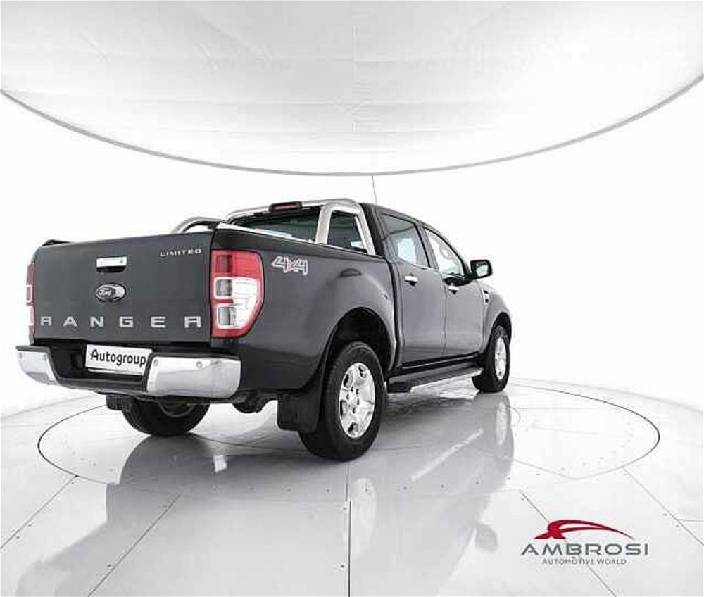 Ford Ranger Pick-up Ranger 3.2 TDCi aut. DC Limited 5pt.  del 2017 usata a Corciano (3)
