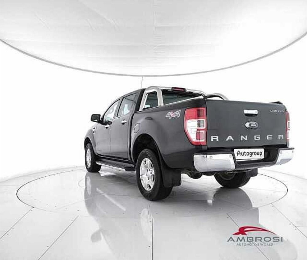 Ford Ranger Pick-up Ranger 3.2 TDCi aut. DC Limited 5pt.  del 2017 usata a Corciano (4)