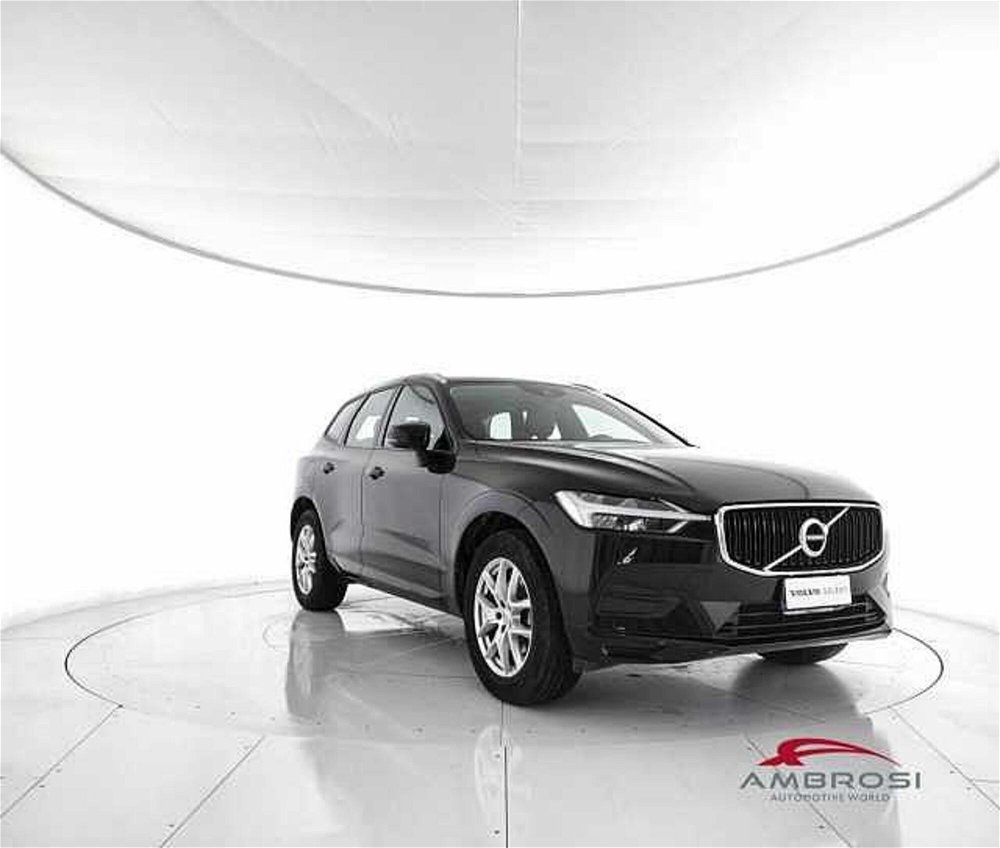 Volvo XC60 D4 AWD Geartronic Business  del 2019 usata a Viterbo (2)