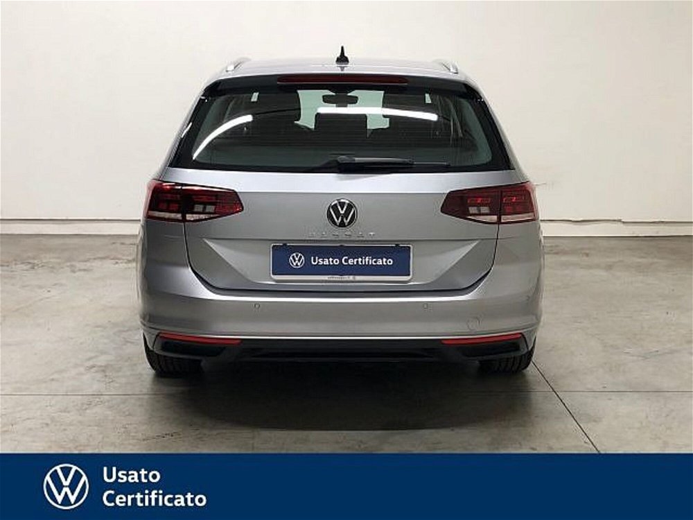 Volkswagen Passat Variant 2.0 TDI SCR 122 CV EVO DSG Business del 2021 usata a Vicenza (5)