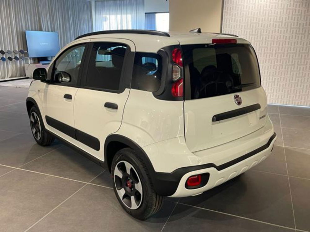 Fiat Panda Cross nuova a Aosta (6)