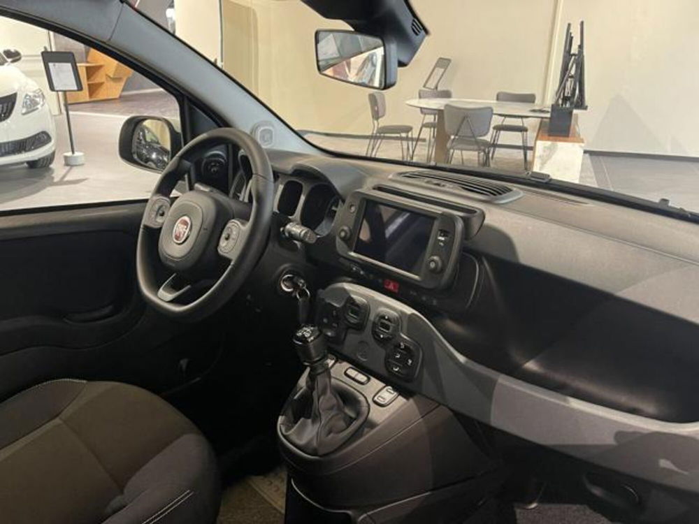 Fiat Panda Cross nuova a Aosta (9)