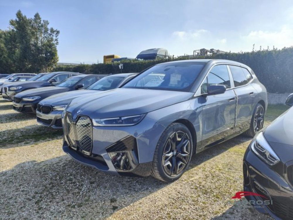 BMW iX iX xDrive40 nuova a Corciano