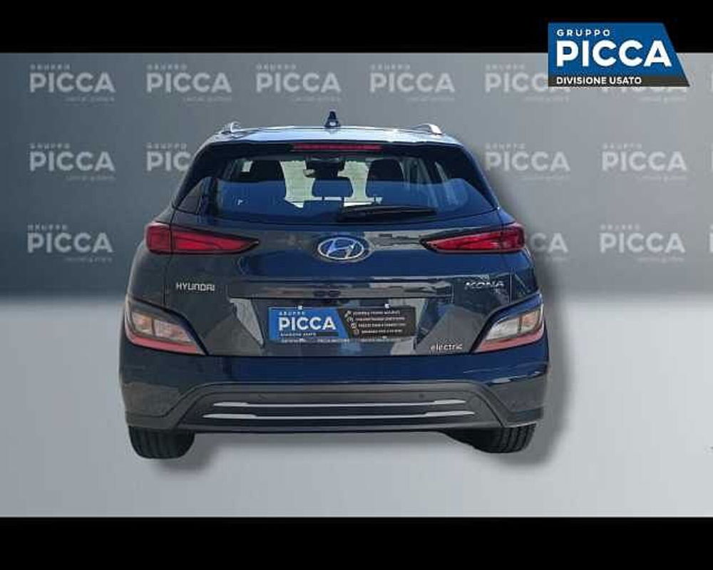 Hyundai Kona nuova a Bari (7)