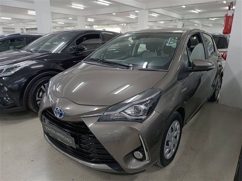Toyota Yaris 1.5 Hybrid 5 porte Active Plus del 2019 usata a Salerno