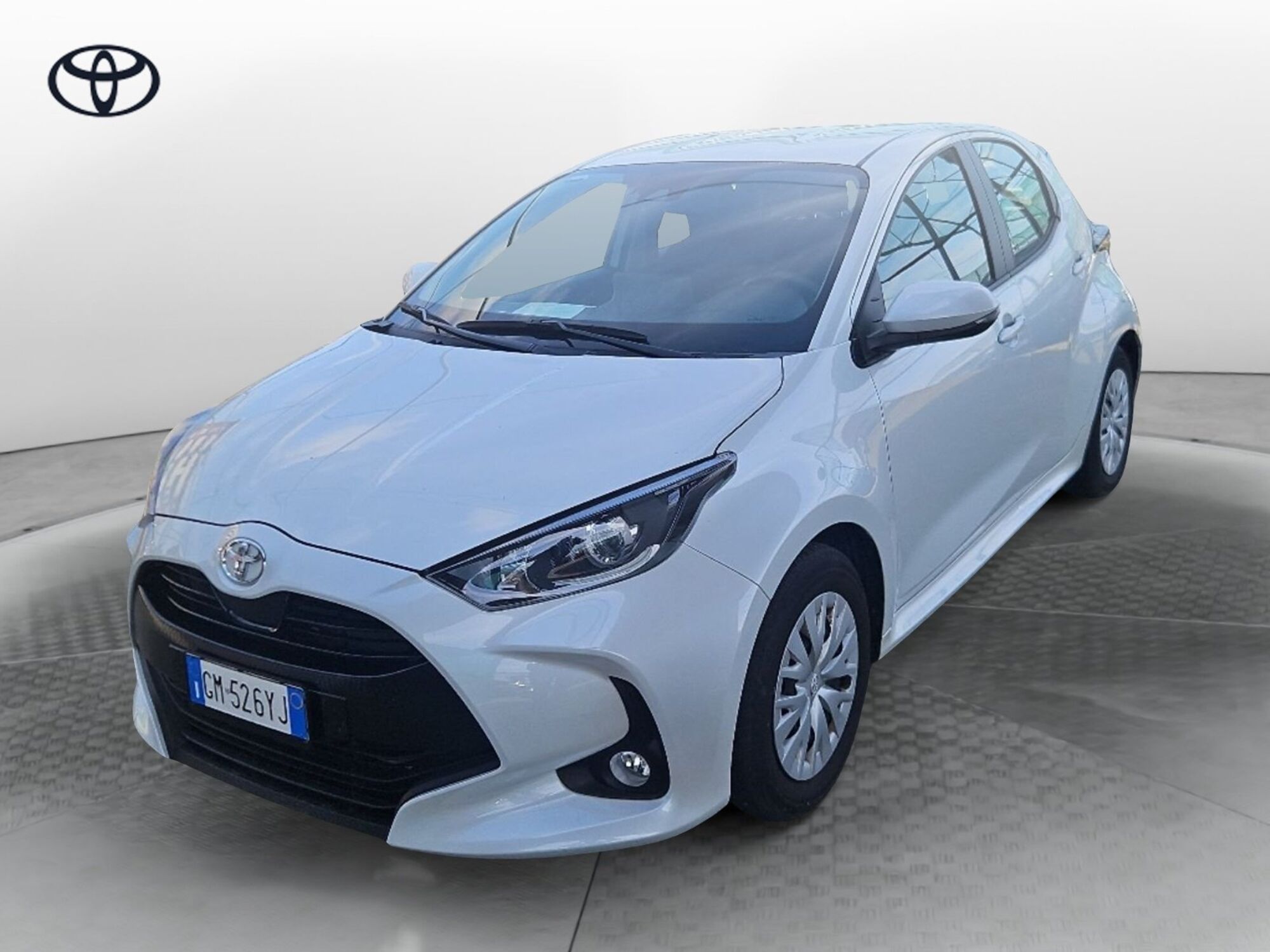 Toyota Yaris 1.5 Hybrid 5 porte Trend nuova a Cremona