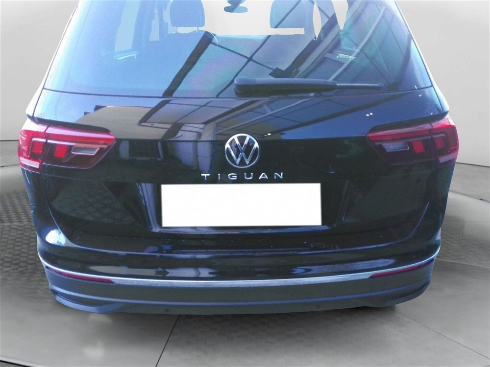 Volkswagen Tiguan 1.5 TSI ACT Life del 2021 usata a Paderno Dugnano (4)