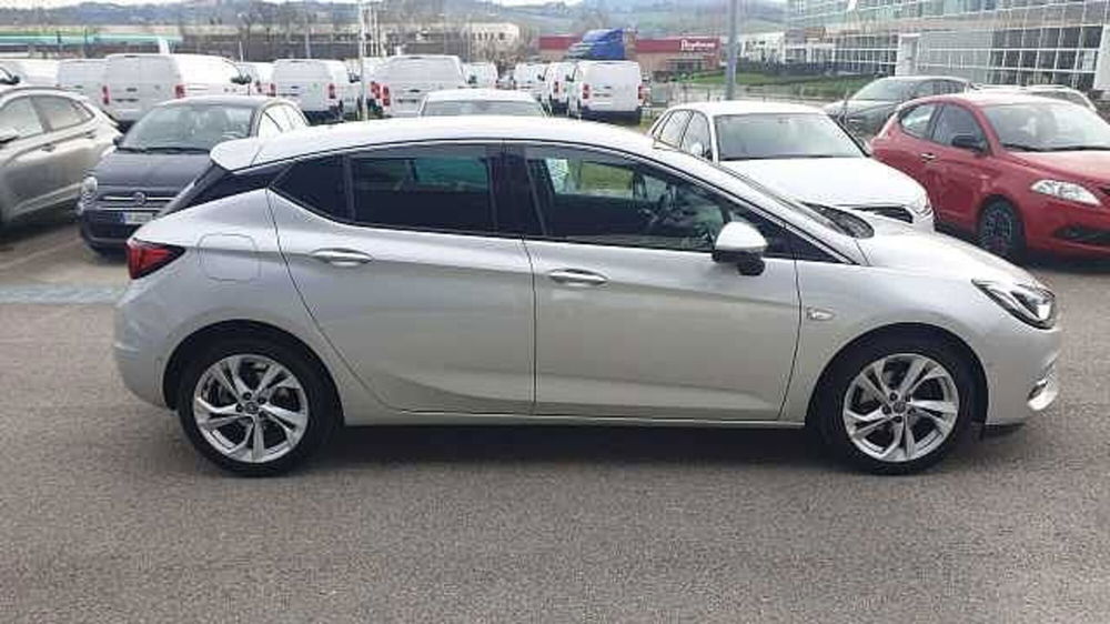 Opel Astra usata a Ancona (4)