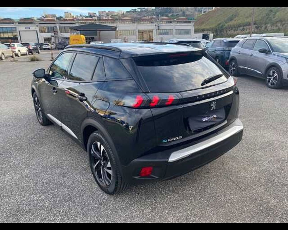 Peugeot 2008 motore elettrico 136 CV Allure Pack  del 2021 usata a Pozzuoli (3)