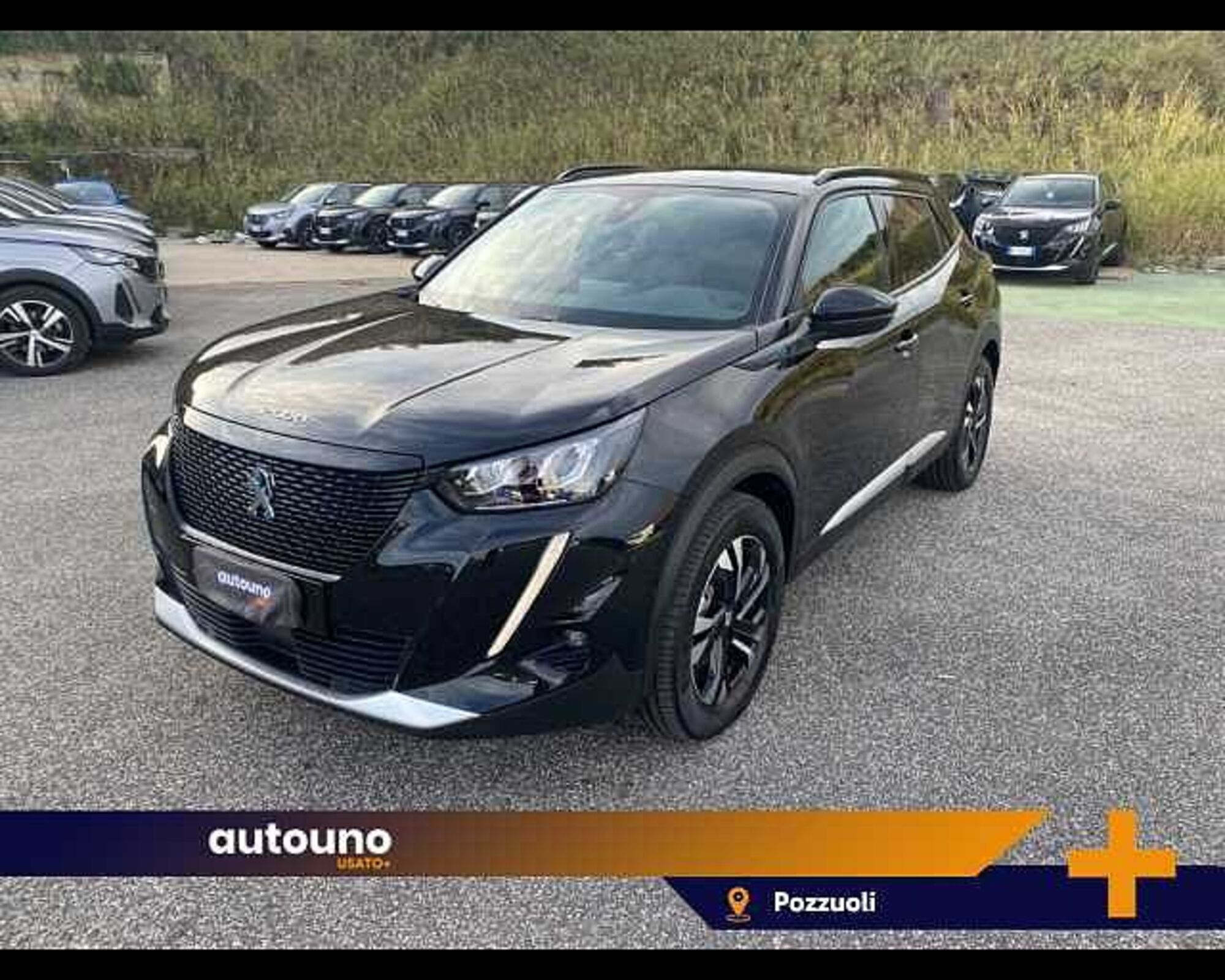 Peugeot 2008 motore elettrico 136 CV Allure Pack  del 2021 usata a Pozzuoli