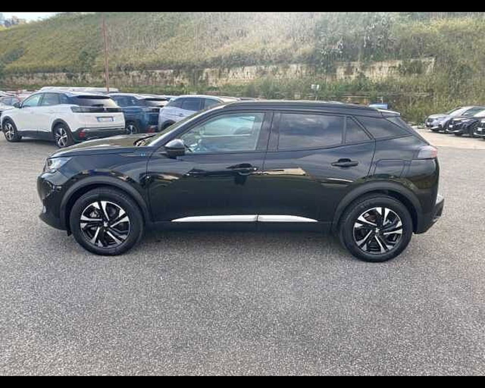 Peugeot 2008 motore elettrico 136 CV Allure Pack  del 2021 usata a Pozzuoli (2)