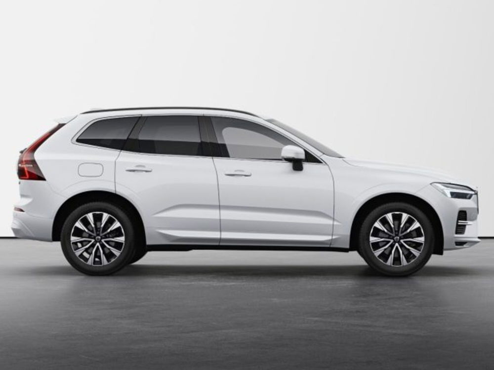 Volvo XC60 nuova a Modena (6)