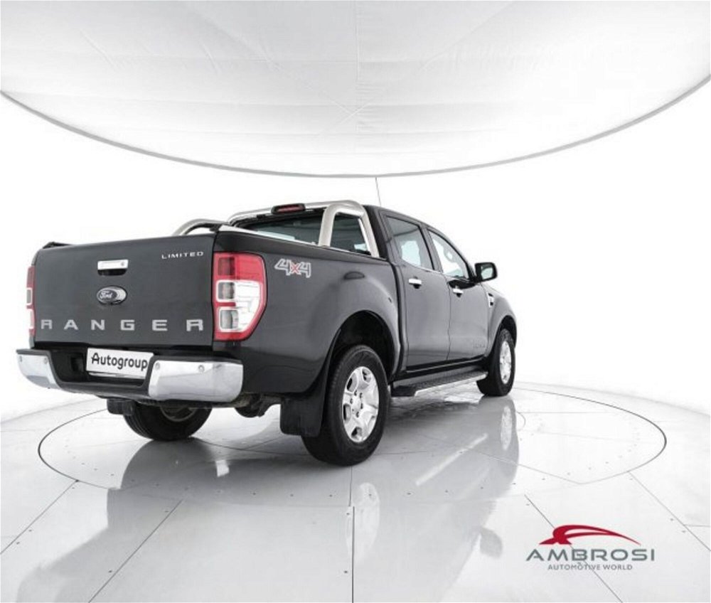 Ford Ranger Pick-up Ranger 3.2 TDCi DC Limited 5pt.  del 2017 usata a Corciano (3)