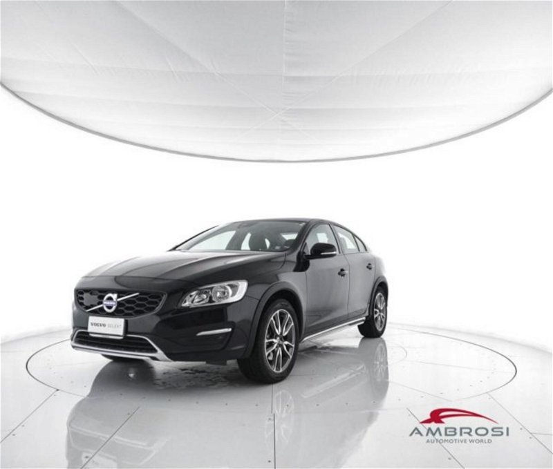 Volvo S60 Cross Country D3 Geartronic Pro del 2019 usata a Corciano