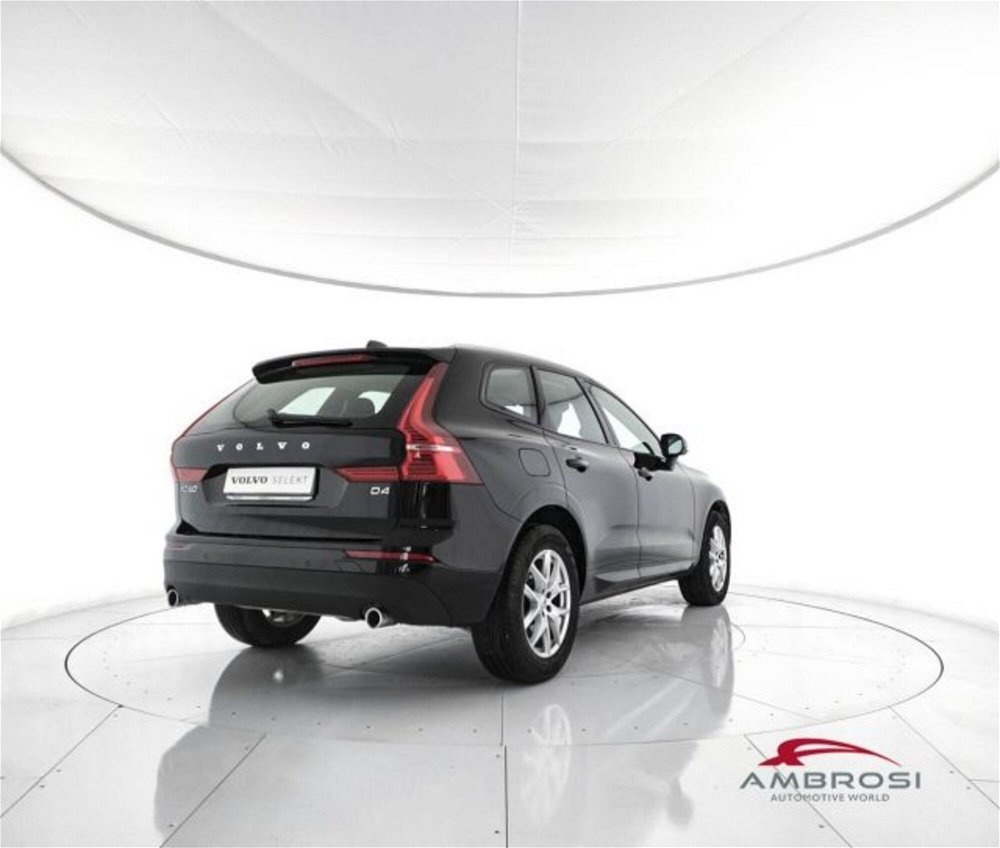 Volvo XC60 D4 AWD Geartronic Business  del 2019 usata a Corciano (3)