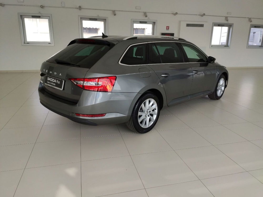 Skoda Superb Station Wagon usata a Arezzo (8)