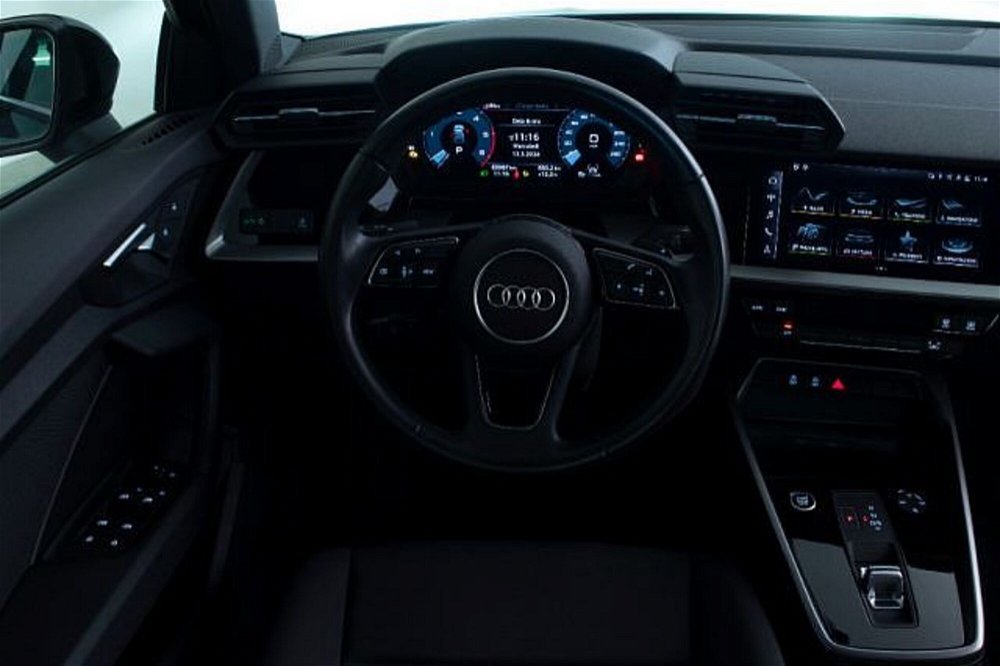 Audi A3 Sportback 35 TDI S tronic Business  del 2020 usata a Paruzzaro (4)