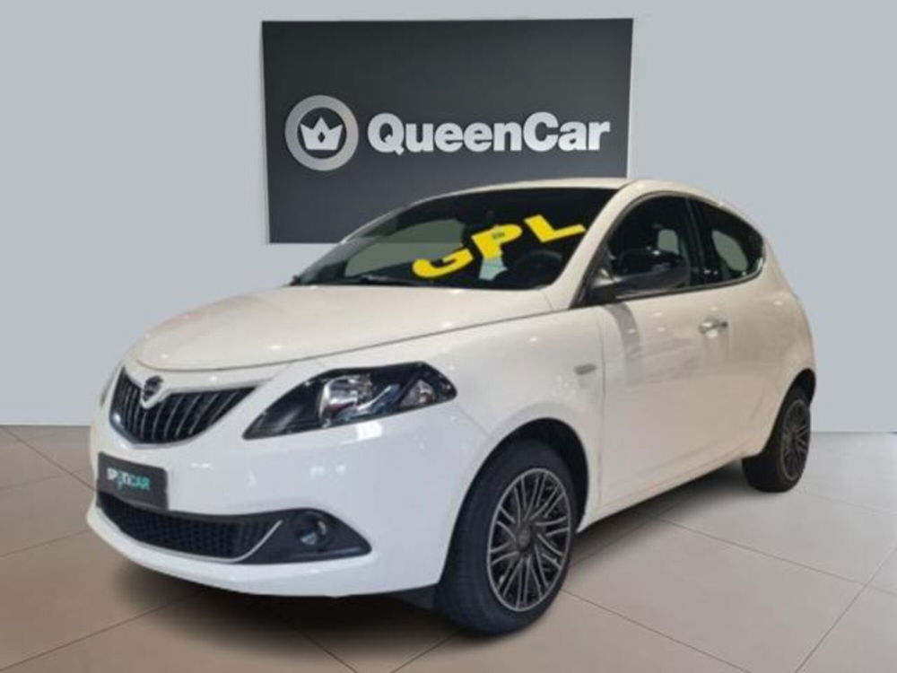 Lancia Ypsilon usata a Torino (11)