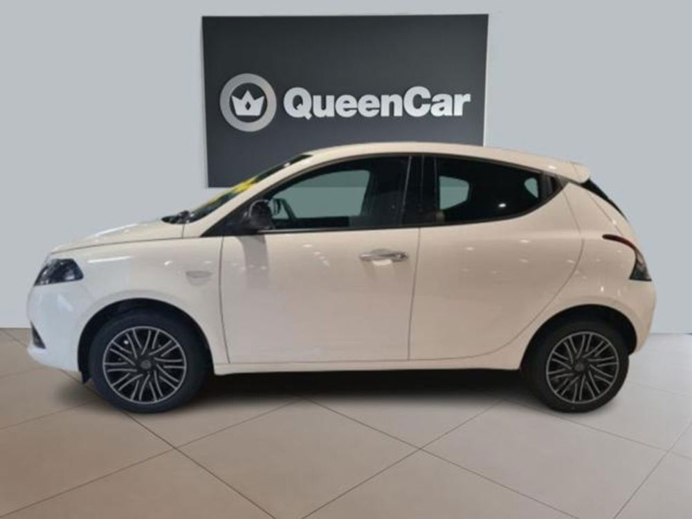 Lancia Ypsilon usata a Torino (15)