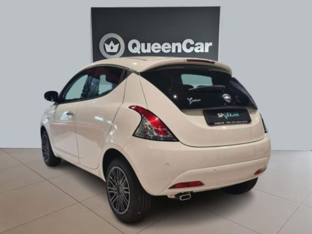 Lancia Ypsilon usata a Torino (16)